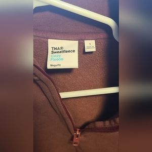 ARITZIA QUARTER ZIP PULLOVER